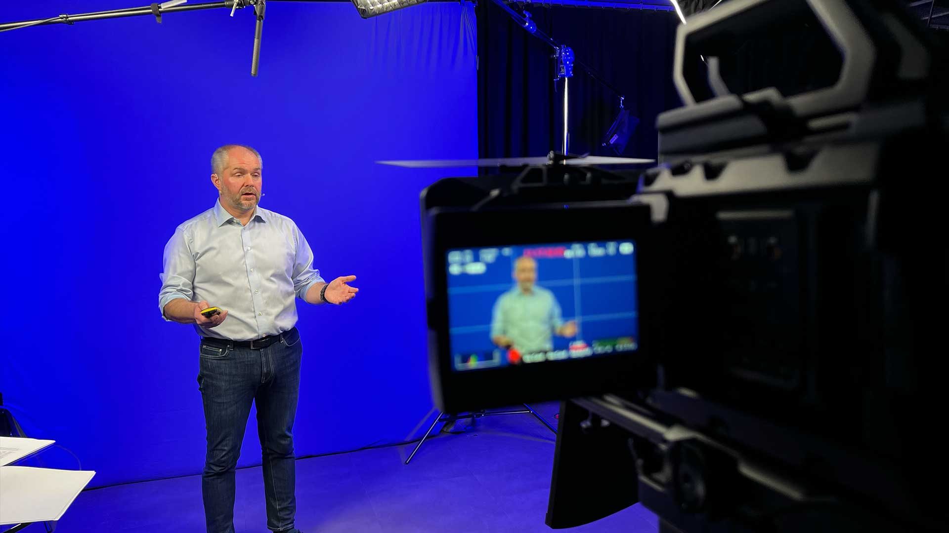 Tromso-streaming-studio-opptak-blue-screen